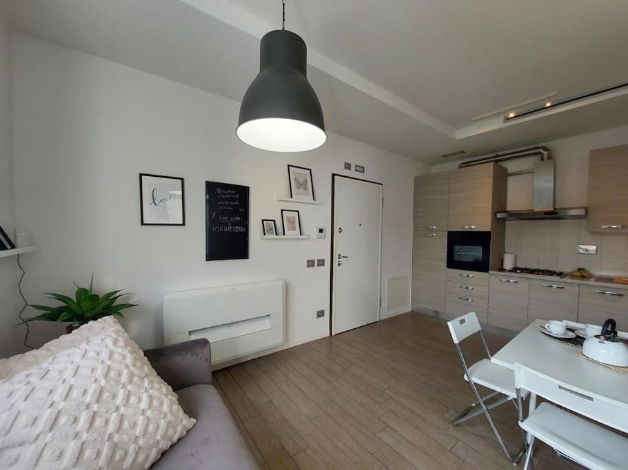 Florence San Donato Apartment With Parking Экстерьер фото